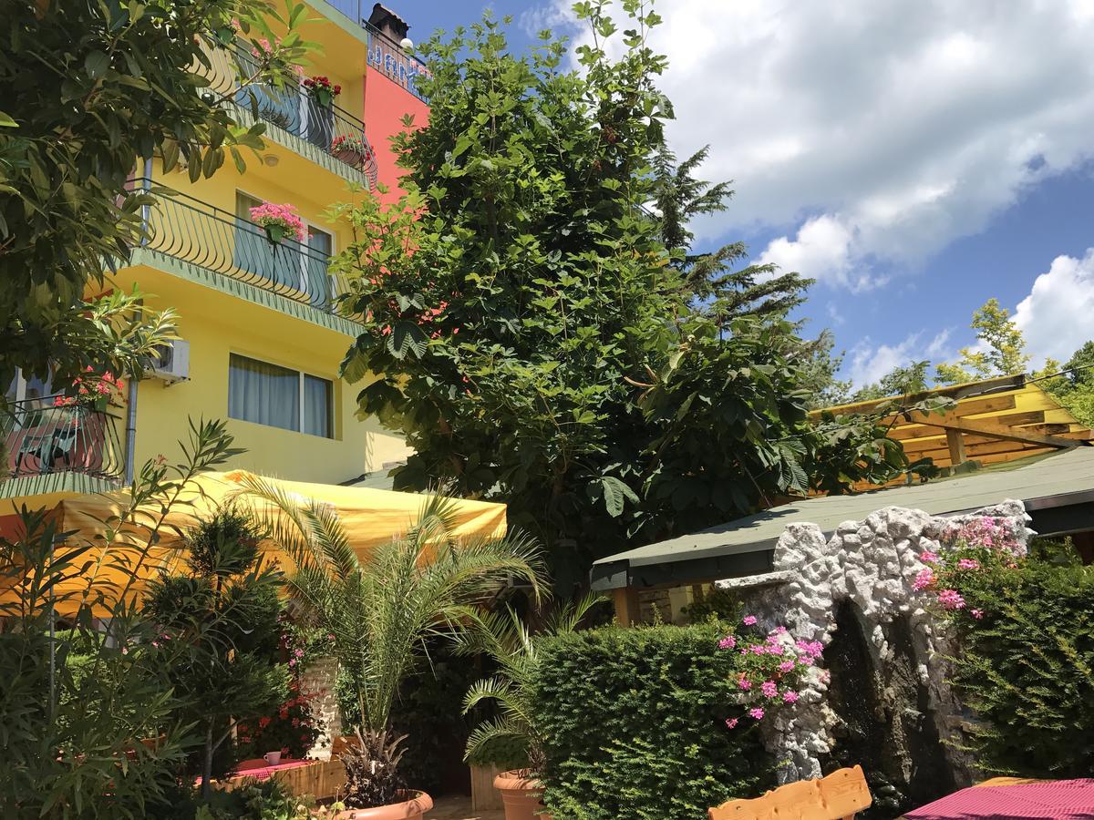 Hotel Jambo ゴールデンサンド エクステリア 写真